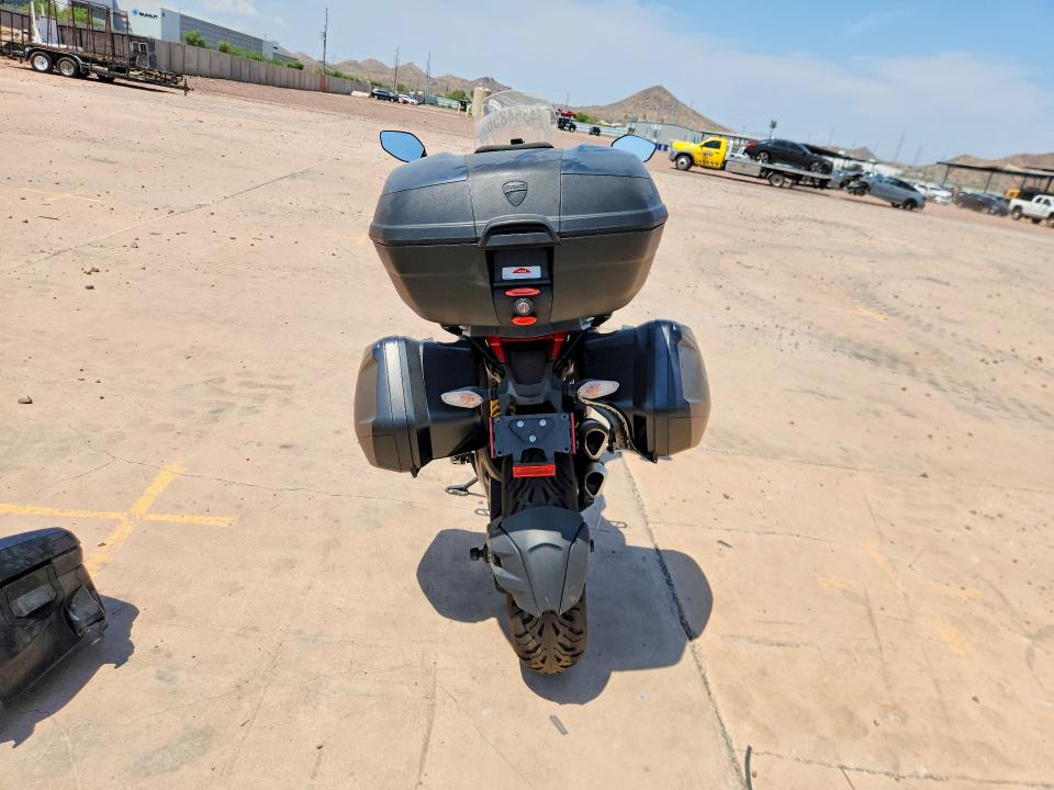 2017 Ducati Multistrada VIN ZDM12BWW7HB018084 COPART salvage auction — MINOR DENT/SCRATCHES, AZ - CERTIFICATE OF TITLE, sold $3,600 on 2026-08-13 (photo 4)