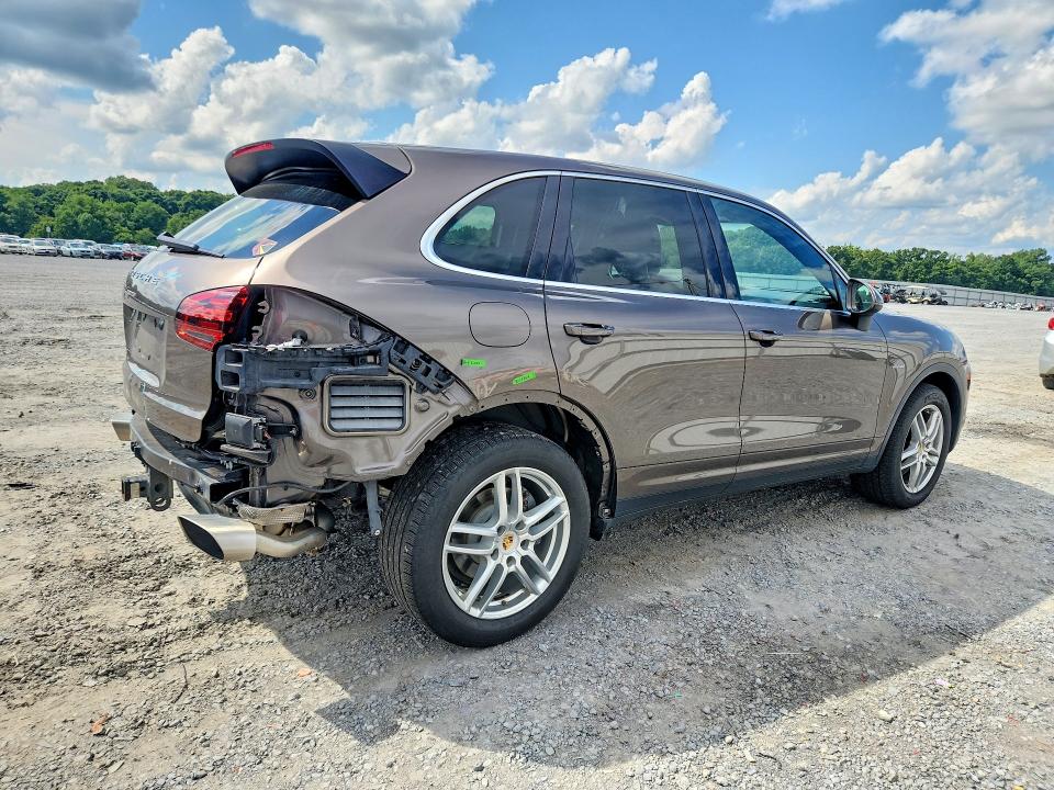 2015 Porsche Cayenne VIN WP1AF2A25FLA31488 COPART salvage auction — REAR END, Nc - Salvage Certificate Of Title, sold $7,300 on 2026-08-26 (photo 3)