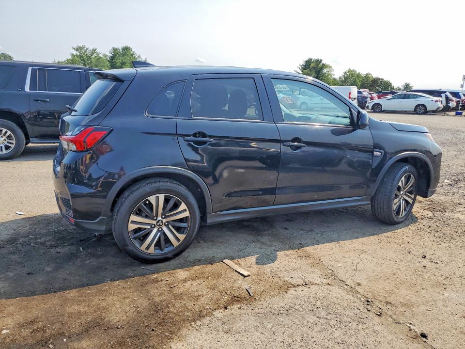 2020 Mitsubishi Outlander sport VIN JA4AP3AU7LU013032 COPART salvage auction — MINOR DENT/SCRATCHES, PA - CERT OF TITLE (P), sold $4,450 on 2026-08-20 (photo 3)