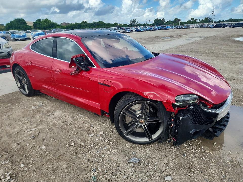 2020 Porsche Taycan VIN WP0AC2Y11LSA71398 COPART salvage auction — SIDE, Fl - Cert Of Title Slvg Rebuildable, sold $28,750 on 2026-08-18 (photo 4)