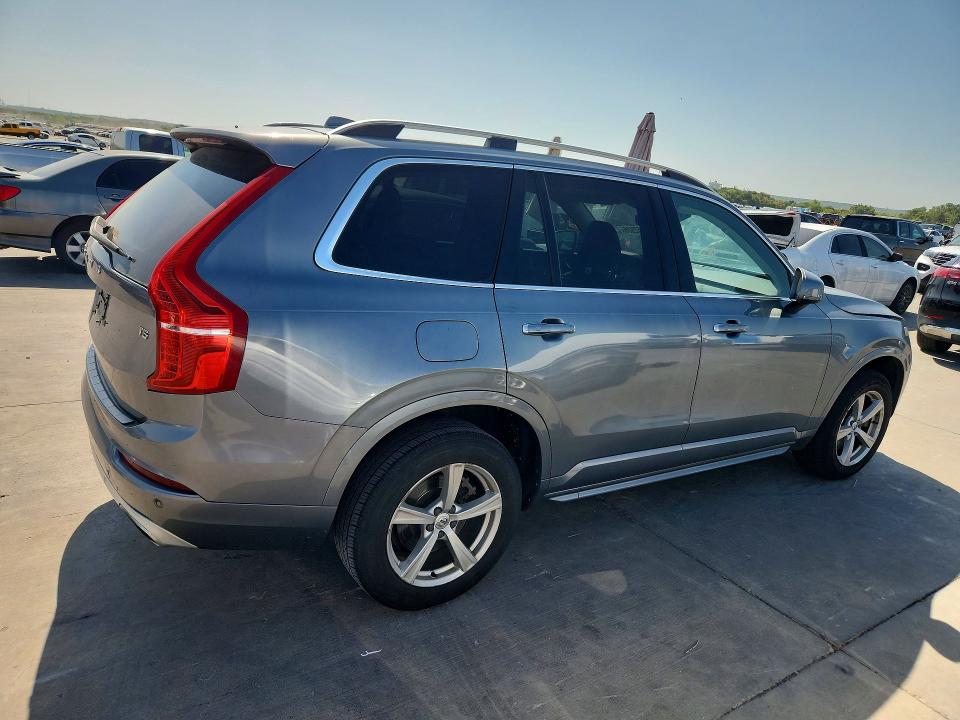 2017 Volvo Xc90 VIN YV4102KK2H1138480 COPART salvage auction — NORMAL WEAR, Salvage Title, sold $1,300 on 2026-08-17 (photo 3)