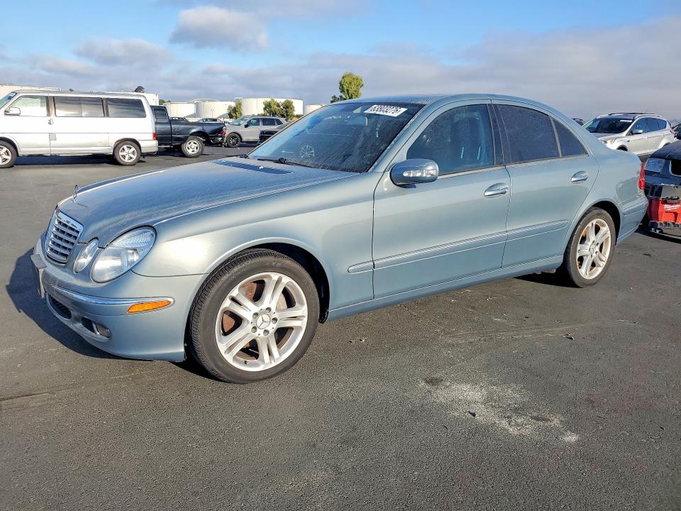 2006 Mercedes-benz E-class VIN WDBUF56J06A863928 COPART salvage auction — MINOR DENT/SCRATCHES, CA - DIS/DLR/EXP ONLY CLEAN TITLE, sold $300 on 2026-08-10 (photo 1)