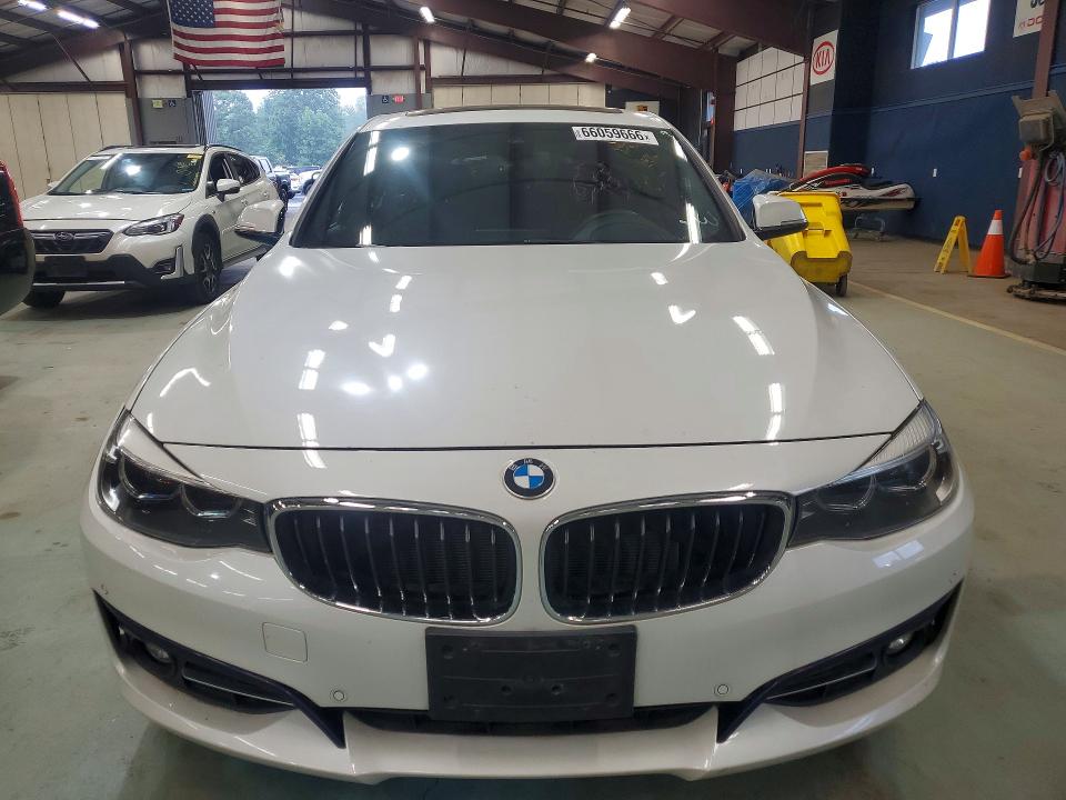 2018 BMW 3er VIN WBA8Z9C51JB219847 COPART salvage auction — MINOR DENT/SCRATCHES, Ct - Certificate Of Title (P), sold $2,450 on 2026-08-21 (photo 5)