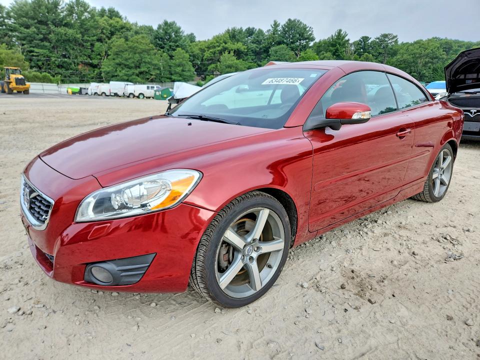 2011 Volvo C70 VIN YV1672MC5BJ110006 COPART salvage auction — ROOF, MA - CERT OF TITLE-RECONSTRCTD COLL, sold $4,050 on 2026-08-20 (photo 1)