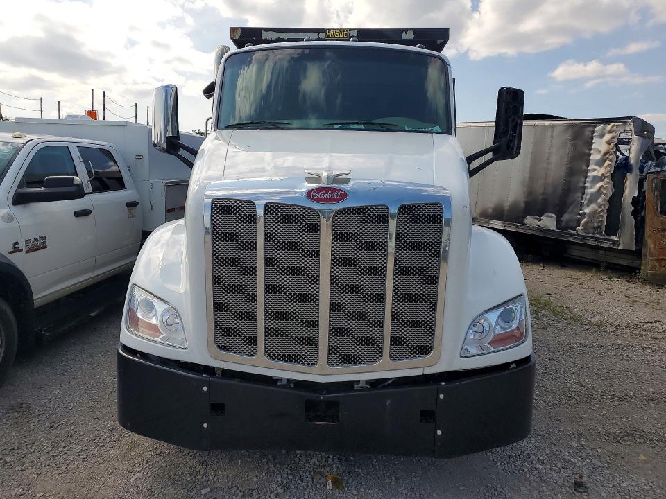 2018 Peterbilt Dump VIN 1XPBDP9X3JD460719 COPART salvage auction — SIDE, KY - CERT OF TITLE-SALVAGE, sold $27,000 on 2026-09-10 (photo 5)