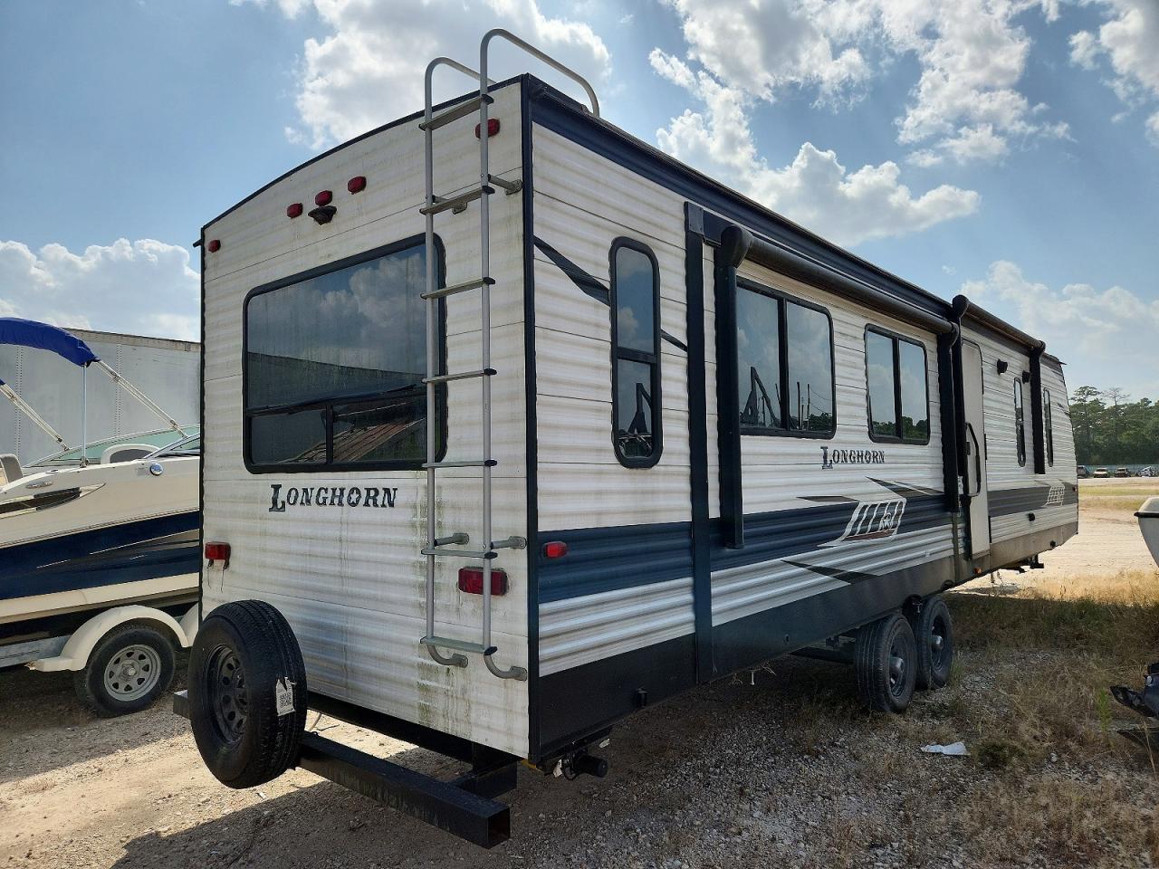 2021 Keystone Unknown VIN 4YDT34025MS379095 COPART salvage auction — Normal Wear, TX - CERTIFICATE OF TITLE, sold $4,150 on 2026-08-25 (photo 4)