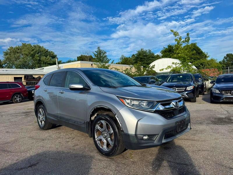 2018 Honda Cr-v VIN 2HKRW2H81JH637155 — COPART salvage auction photo