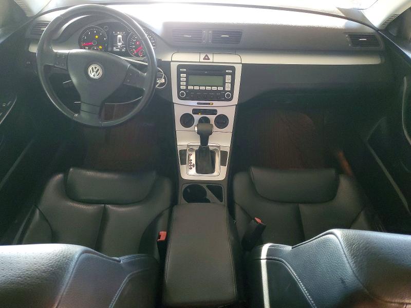 2009 Volkswagen Passat VIN WVWXK93C09E134767 COPART salvage auction — NORMAL WEAR, Az - Certificate Of Title, sold $450 on 2026-08-17 (photo 8)