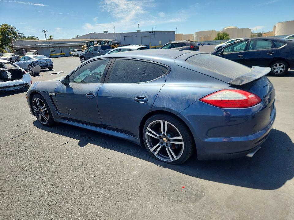 2013 Porsche Panamera VIN WP0AA2A71DL012316 COPART salvage auction — MECHANICAL, CA - DIS/DLR/EXP ONLY LIEN PAPERS, sold $2,200 on 2026-09-16 (photo 2)