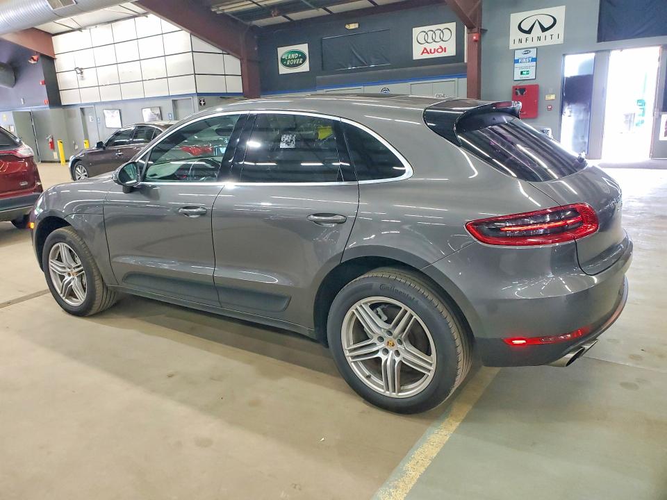 2016 Porsche Macan VIN WP1AB2A58GLB47520 COPART salvage auction — MINOR DENT/SCRATCHES, MA - CERT OF TITLE-SALVAGE (P), sold $750 on 2026-08-06 (photo 2)