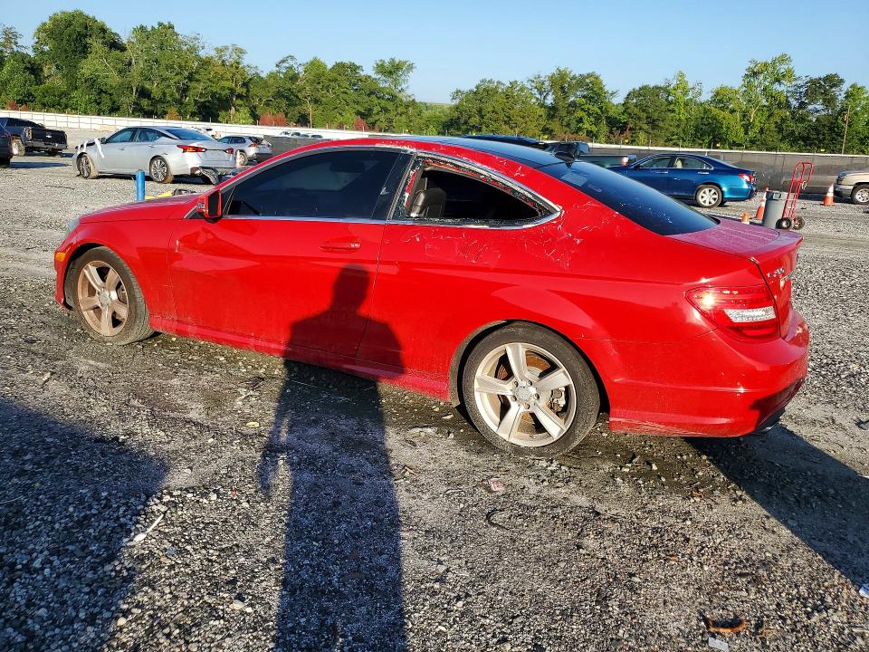 2015 Mercedes-benz VIN WDDGJ4HB1FG354317 COPART salvage auction — MINOR DENT/SCRATCHES, Sc - Certificate Of Title (P), sold $2,750 on 2026-08-12 (photo 2)