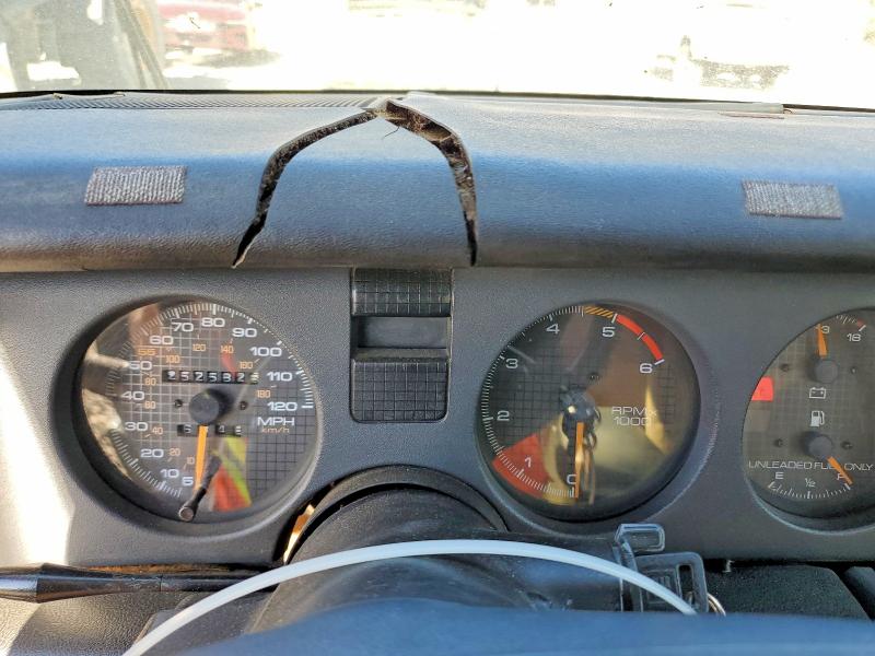 1992 Pontiac Firebird VIN 1G2FS23E2NL227403 COPART salvage auction — MINOR DENT/SCRATCHES, Nv - Certificate Of Title, sold $150 on 2026-08-27 (photo 9)