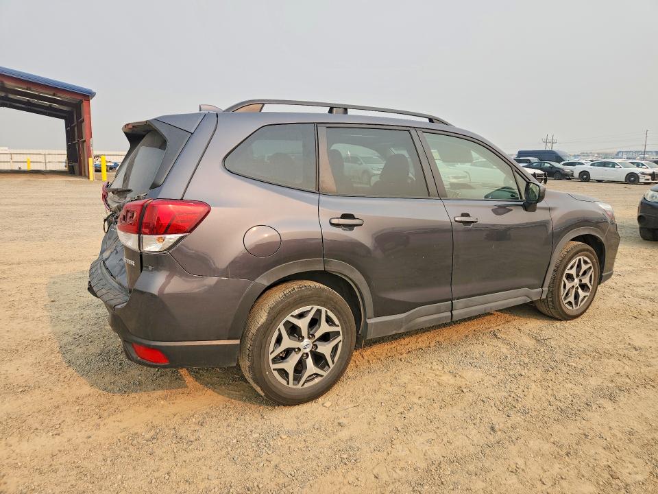 2021 Subaru Forester VIN JF2SKAFC5MH540611 COPART salvage auction — REAR END, Mt - Salvage Certificate Of A Vehic, sold $0 on 2026-09-16 (photo 3)