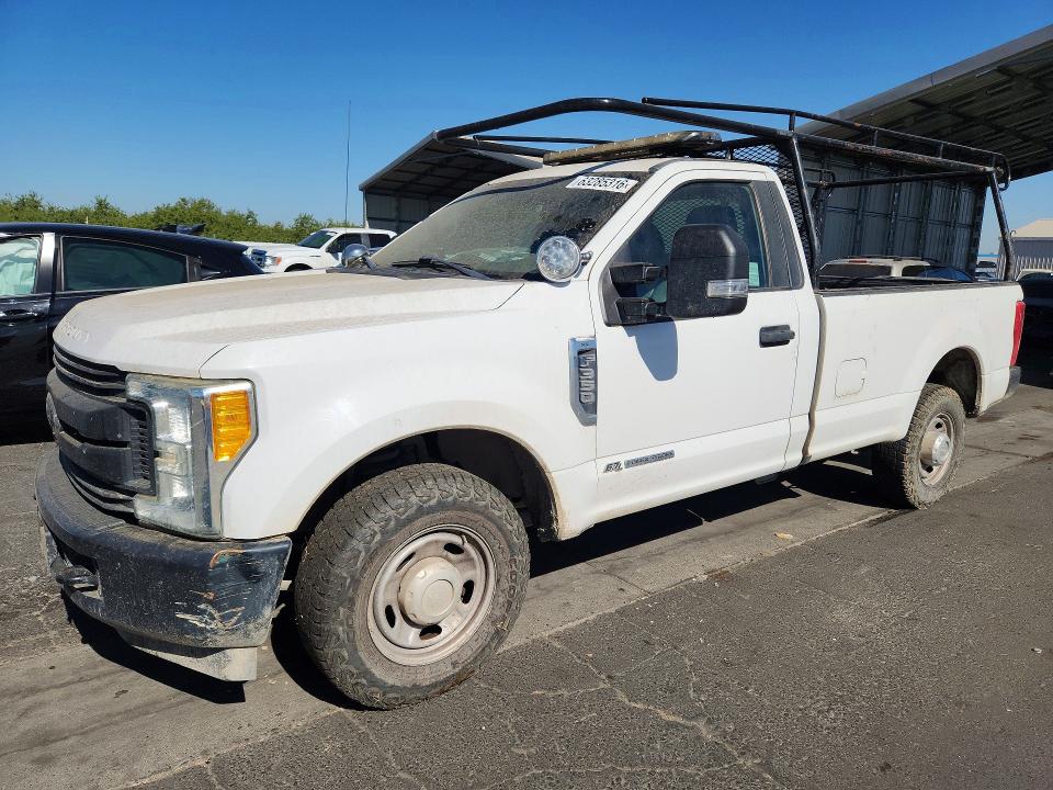 2017 Ford F350 VIN 1FTRF3ATXHEC09826 — COPART salvage auction photo