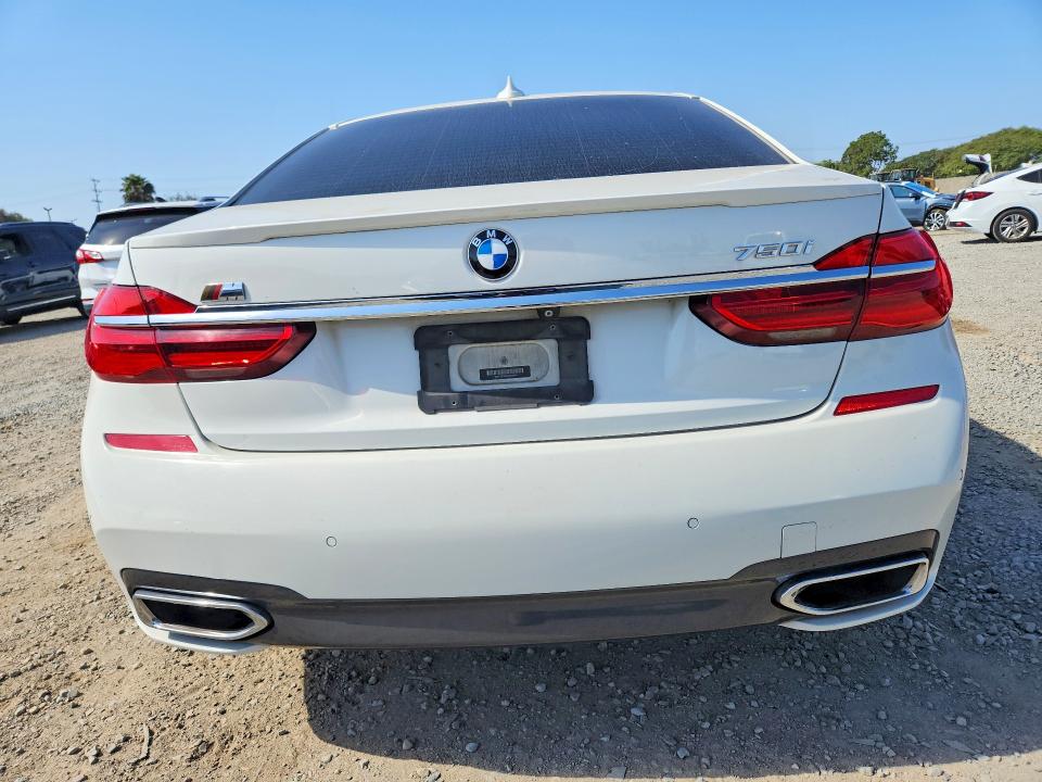 2017 BMW 7 series VIN WBA7F0C50HGM20944 COPART salvage auction — MINOR DENT/SCRATCHES, CA - DIS/DLR/EXP ONLY CLEAN TITLE (P), sold $4,550 on 2026-08-28 (photo 6)