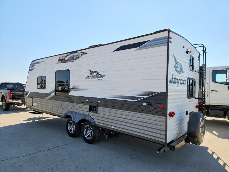 2022 Jayco Jay flight VIN 1UJBJ0BM3N75N0572 COPART salvage auction — BURN, CA - DLR/DIS/EXP ONLY SALVAGE TITLE, sold $9,700 on 2026-09-15 (photo 3)