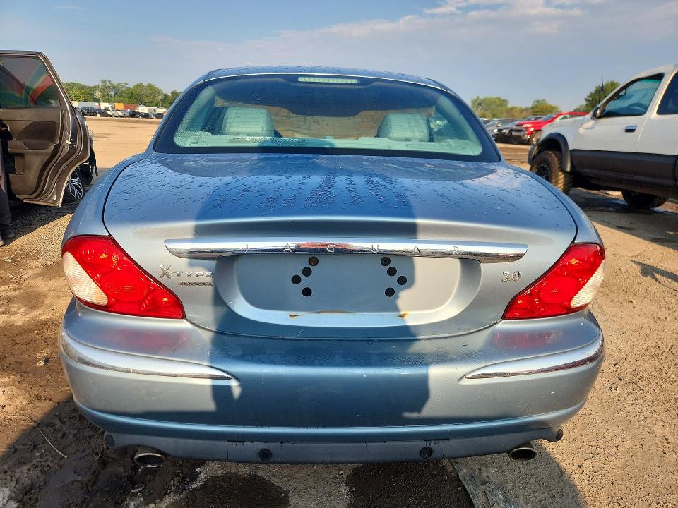 2004 Jaguar X type VIN SAJEA51C24WD95363 COPART salvage auction — WATER/FLOOD, IL - CERTIFICATE OF TITLE, sold $275 on 2026-09-14 (photo 6)