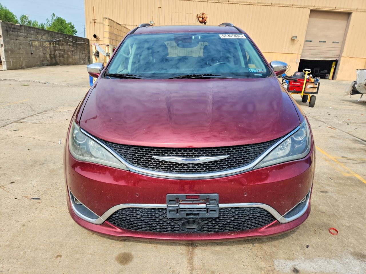 2017 Chrysler Pacifica VIN 2C4RC1GG5HR650709 COPART salvage auction — Front End, Ct - Clean Title, sold $3,150 on 2026-09-18 (photo 5)