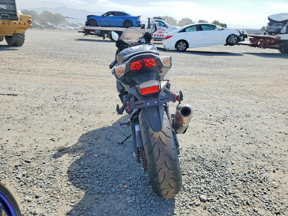 2026 Suzuki Gsx-r750 VIN JS1GR7MA4T7100253 COPART salvage auction — FRONT END, NV - SALVAGE TITLE, sold $2,850 on 2026-09-04 (photo 4)