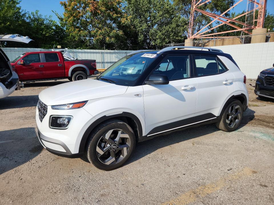 2024 Hyundai Venue VIN KMHRC8A37RU331262 — COPART salvage auction photo