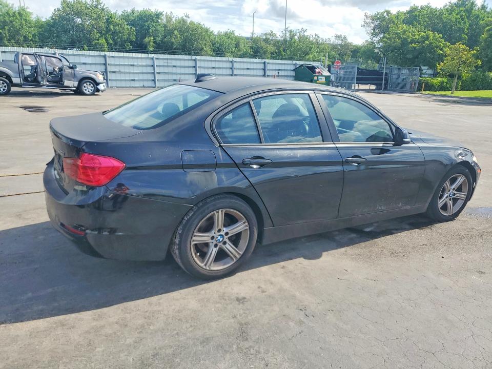 2013 BMW VIN WBA3B1C54DF461755 COPART salvage auction — SIDE, Fl - Cert Of Title Slvg Rebuildable, sold $400 on 2026-08-12 (photo 3)