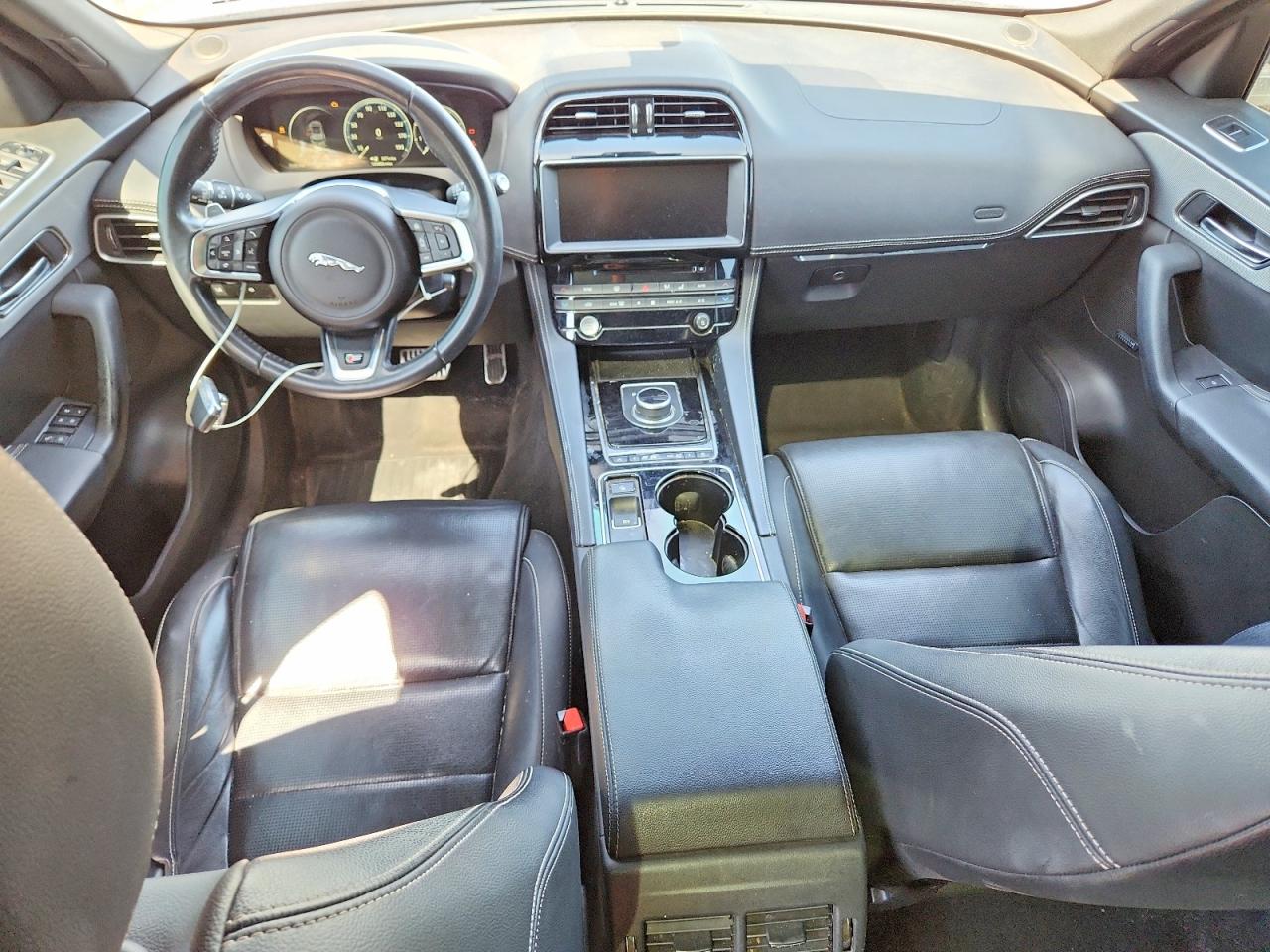 2017 Jaguar F-pace VIN SADCM2BVXHA075918 COPART salvage auction — Mechanical, NM - CERTIFICATE OF TITLE, sold $1,800 on 2026-09-08 (photo 8)