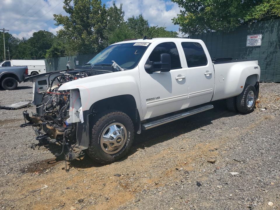 2011 Chevrolet Silverado 3500 VIN 1GC4K1C89BF221731 — COPART salvage auction photo
