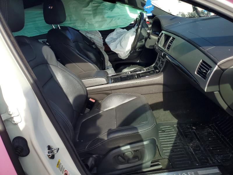 2015 Jaguar Xf VIN SAJWJ0FF2F8U64583 COPART salvage auction — FRONT END, Fl - Cert Of Ttl-Rebuilt&Slvg Rbld, sold $2,250 on 2026-09-09 (photo 7)