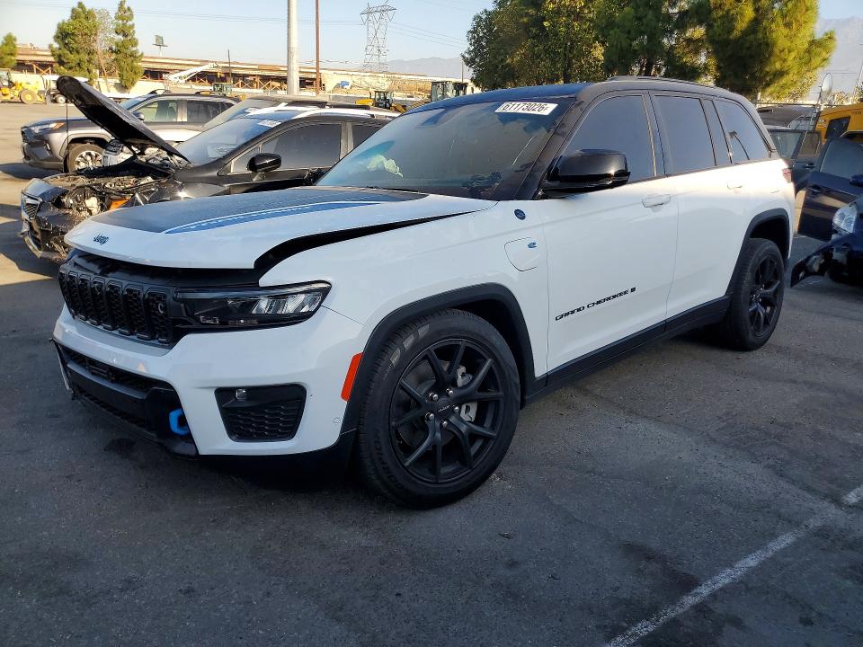 2022 Jeep Grand cherokee VIN 1C4RJYC68N8748104 — COPART salvage auction photo