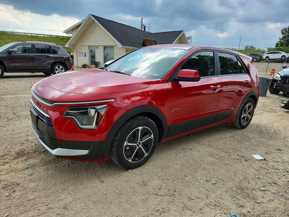 2023 Kia Niro VIN KNDCP3LE1P5116807 — COPART salvage auction photo