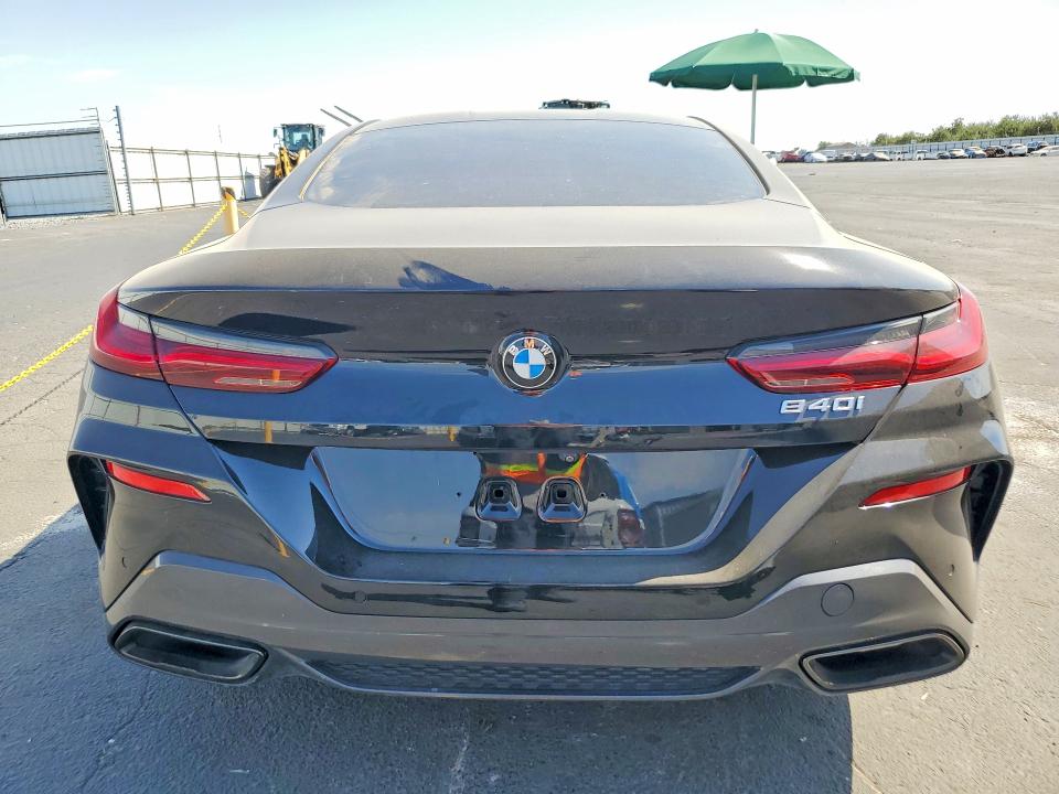 2020 BMW 8er VIN WBAAE2C01LCD01392 COPART salvage auction — MINOR DENT/SCRATCHES, Ca - Dis/Dlr/Exp Only Clean Title (P), sold $25,250 on 2026-08-20 (photo 6)