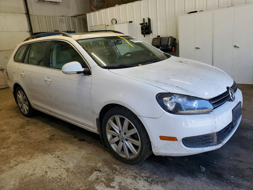 2013 Volkswagen Jetta VIN 3VWPL7AJ4DM680913 COPART salvage auction — MINOR DENT/SCRATCHES, Me - Certificate Of Title, sold $1,250 on 2026-09-01 (photo 4)