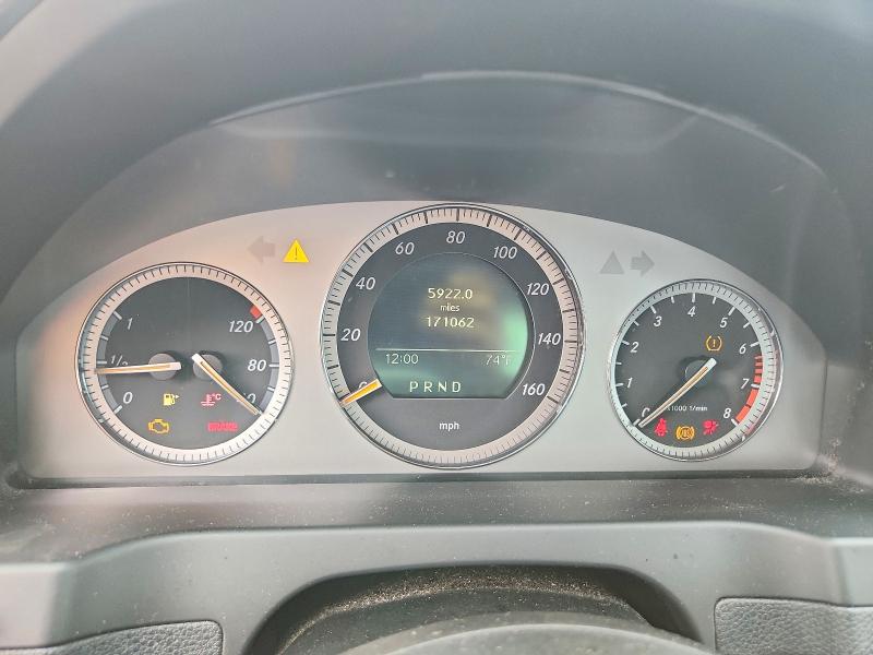 2008 Mercedes-benz C class VIN WDDGF81X98F103486 COPART salvage auction — WATER/FLOOD, CT - CERT OF TITLE-FLOOD SALVAGE, sold $625 on 2026-08-07 (photo 9)