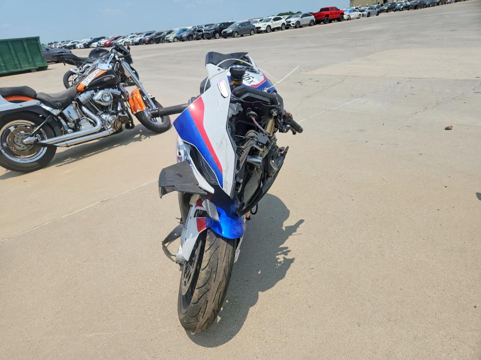 2022 BMW S 1000 VIN WB10E2300N6G05858 COPART salvage auction — ALL OVER, TX - SALVAGE VEHICLE TITLE, sold $6,100 on 2026-08-20 (photo 2)