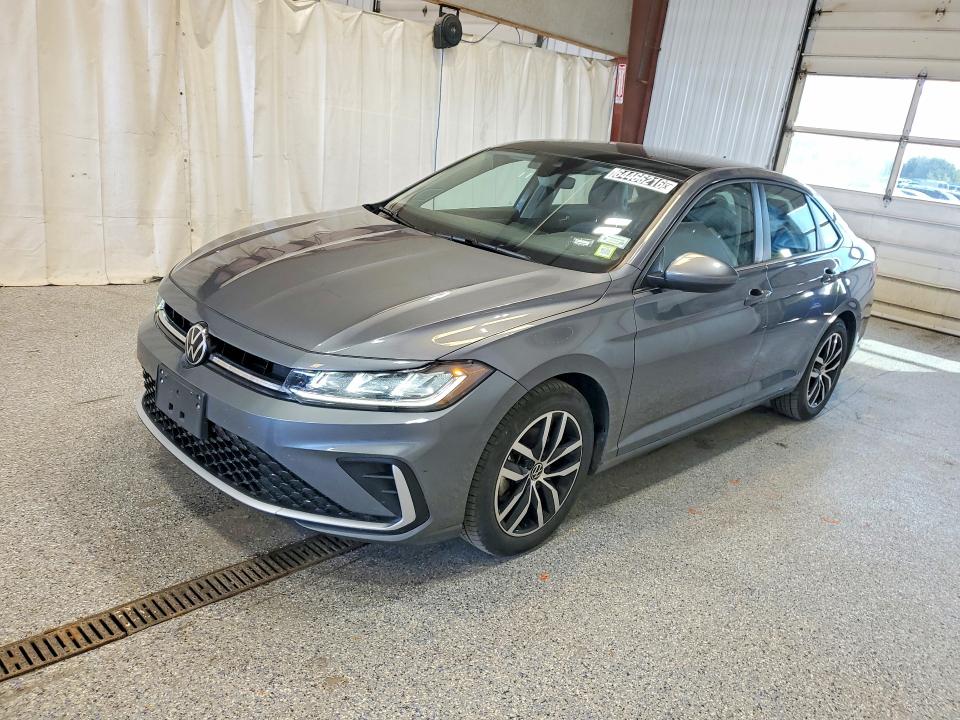 2025 Volkswagen Jetta VIN 3VW7X7BU0SM011046 — COPART salvage auction photo