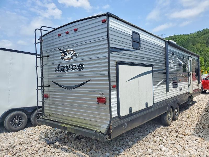 2016 Jaycee Jflt29qbs VIN 1UJBJ0BS1G1TM0136 COPART salvage auction — WATER/FLOOD, WV - SALVAGE CERT - FLOOD DAMAGED, sold $2,050 on 2026-08-27 (photo 4)