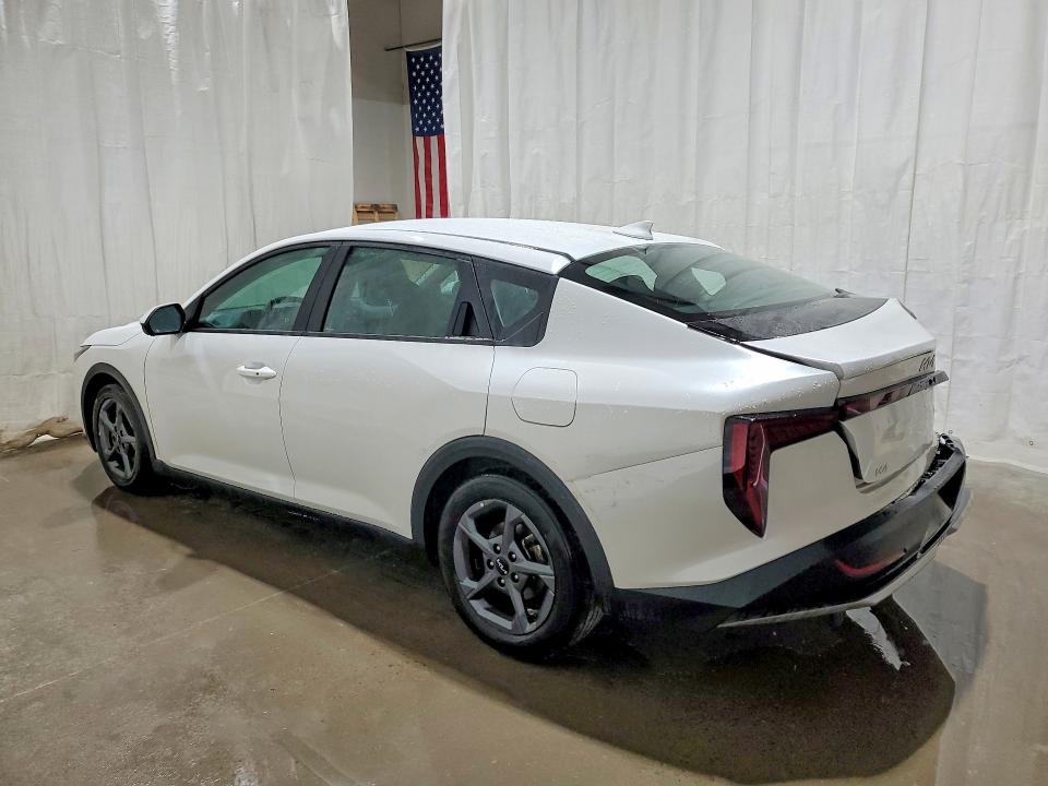 2026 Kia K4 VIN 3KPFT4DE1TE255217 COPART salvage auction — REAR END, MA - CERTIFICATE OF TITLE, sold $7,500 on 2026-08-19 (photo 2)
