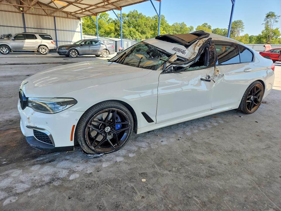 2018 BMW M5 VIN WBAJB9C52JB049178 — COPART salvage auction photo