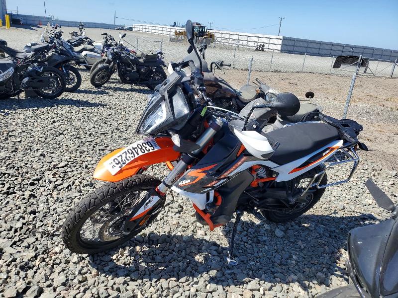 2021 Ktm 890 adventure VIN VBKTR6409MM810093 COPART salvage auction — FRONT END, Ca - Salvage Certificate, sold $3,300 on 2026-09-24 (photo 3)