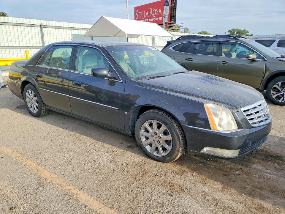 2008 Cadillac Dts VIN 1G6KD57Y38U158135 COPART salvage auction — NORMAL WEAR, KS - CERTIFICATE OF TITLE, sold $575 on 2026-09-01 (photo 4)