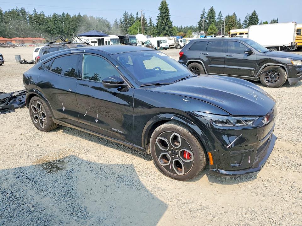2024 Ford Mustang mach-e VIN 3FMTK4SX0RMA20327 COPART salvage auction — REAR END, WA - BILL OF SALE, sold $17,100 on 2026-08-18 (photo 4)