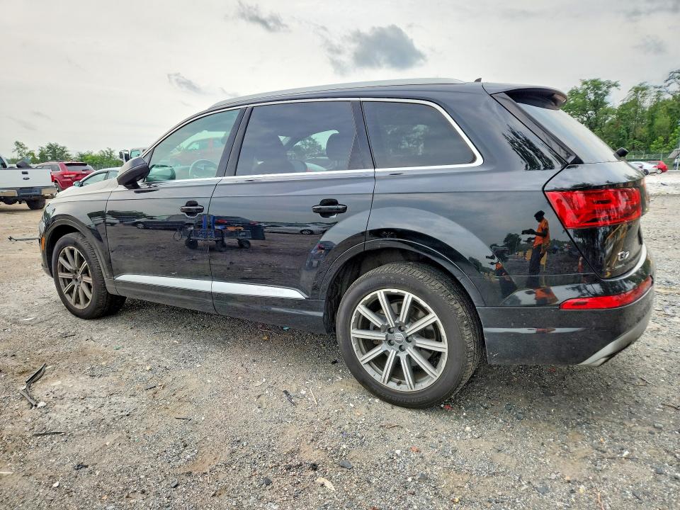 2019 Audi Q7 VIN WA1LAAF77KD009921 COPART salvage auction — MINOR DENT/SCRATCHES, Md - Certificate Of Title (P), sold $7,400 on 2026-09-10 (photo 2)