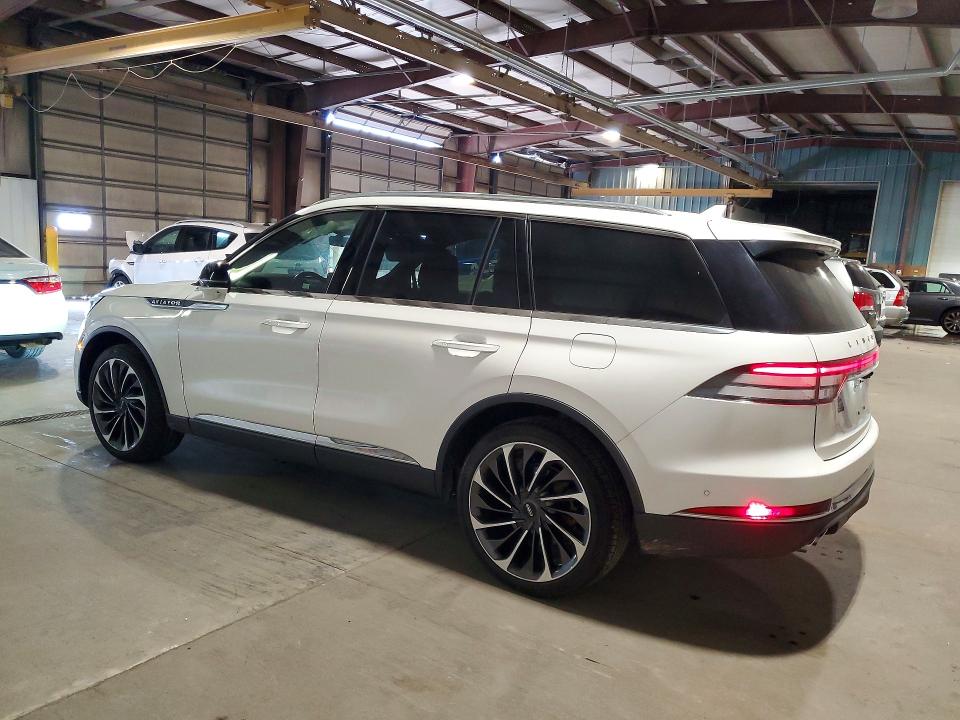 2020 Lincoln Aviator VIN 5LM5J7XC0LGL21195 COPART salvage auction — SIDE, IL - SALVAGE CERTIFICATE, sold $17,400 on 2026-09-16 (photo 2)