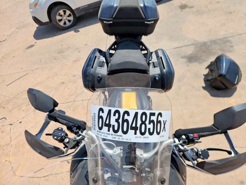 2017 Ducati Multistrada VIN ZDM12BWW7HB018084 COPART salvage auction — MINOR DENT/SCRATCHES, AZ - CERTIFICATE OF TITLE, sold $3,600 on 2026-08-13 (photo 5)