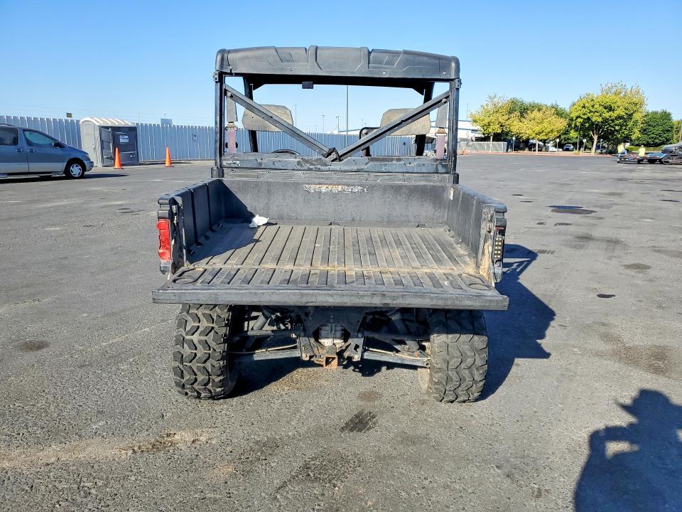 2017 Polaris VIN 4XARTAD14HT734214 COPART salvage auction — SIDE, Ca - Dis/Dlr/Exp Only Clean Title, sold $725 on 2026-08-20 (photo 4)