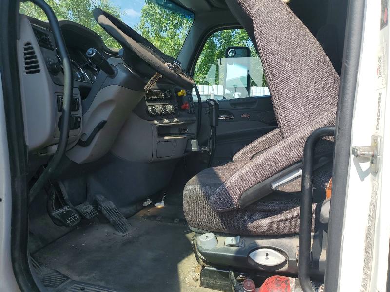 2017 Peterbilt 579 VIN 1XPBDP9XXHD359736 COPART salvage auction — MECHANICAL, OH - CERTIFICATE OF TITLE, sold $4,150 on 2026-10-05 (photo 7)