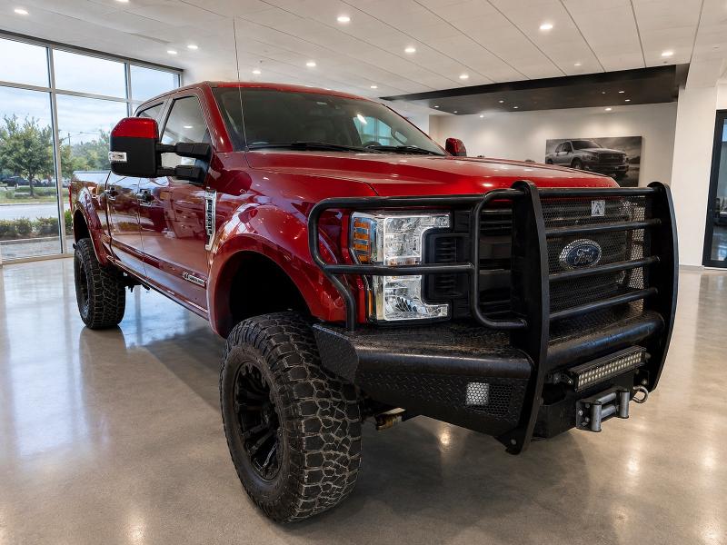 2018 Ford F250 VIN 1FT7W2BT9JEB18648 COPART salvage auction — MINOR DENT/SCRATCHES, Ok - Dealer Only Clean Title (P), sold $21,100 on 2026-09-14 (photo 1)