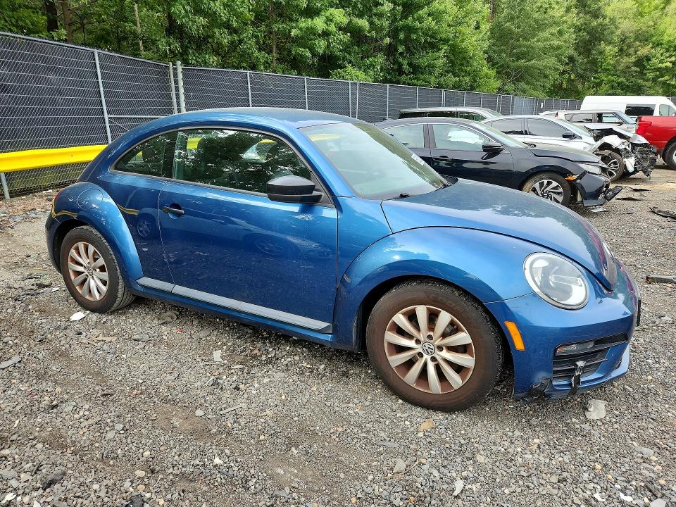 2017 Volkswagen Beetle VIN 3VWF17AT8HM613398 COPART salvage auction — SIDE, Md - Certificate Of Title, sold $975 on 2026-09-01 (photo 4)