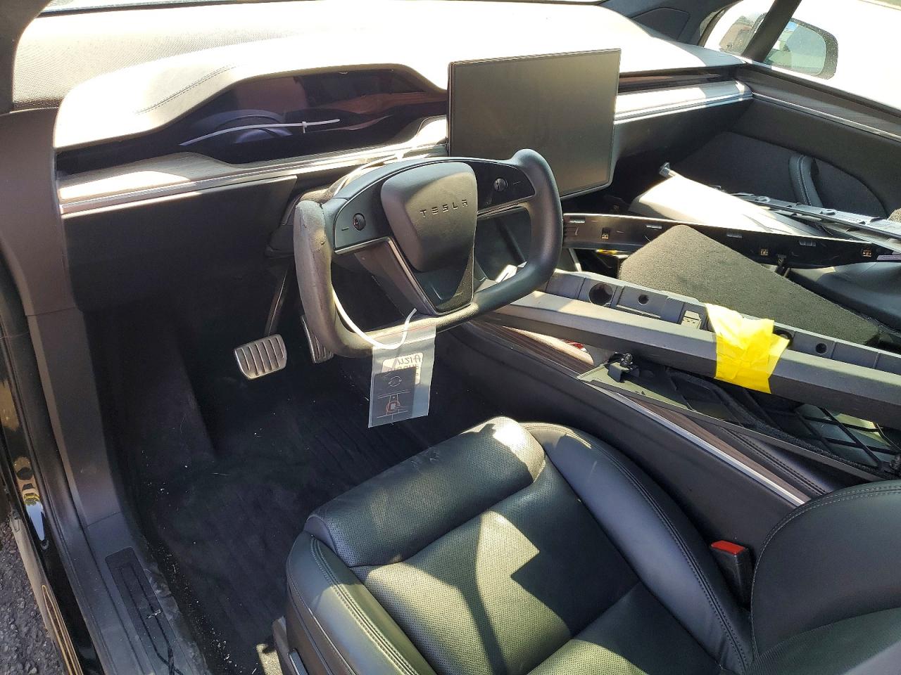 2022 Tesla Model X VIN 7SAXCDE52NF342210 COPART salvage auction — Rear End, CO - PUBLIC - SALVAGE TITLE, sold $18,900 on 2026-10-13 (photo 8)