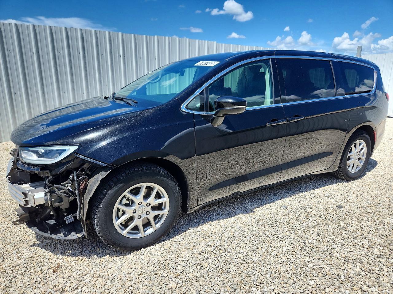 2024 Chrysler Pacifica VIN 2C4RC1BG4RR167866 — COPART salvage auction photo
